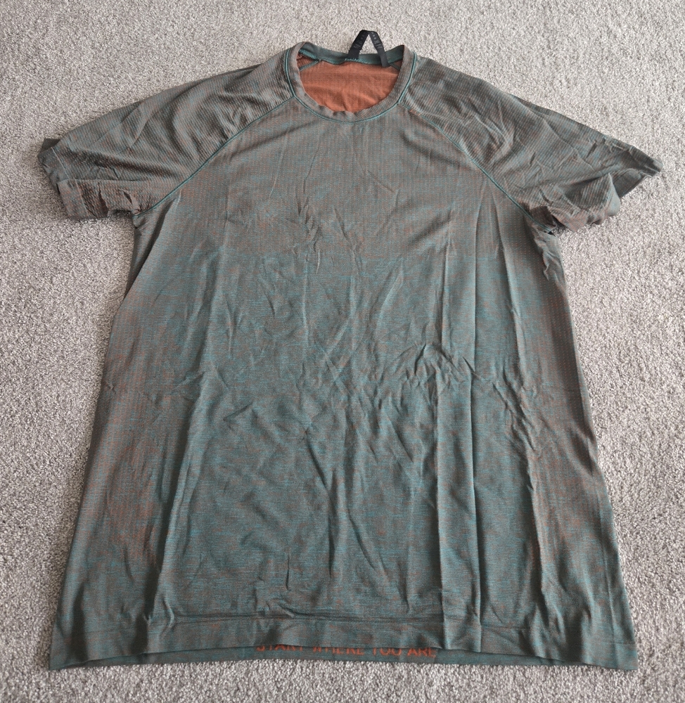 Men's Lululemon Green and Orange Medal Vent Tech T-Shirt